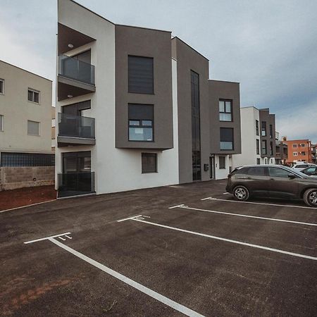 Apartman Browny ซาดาร์ ภายนอก รูปภาพ